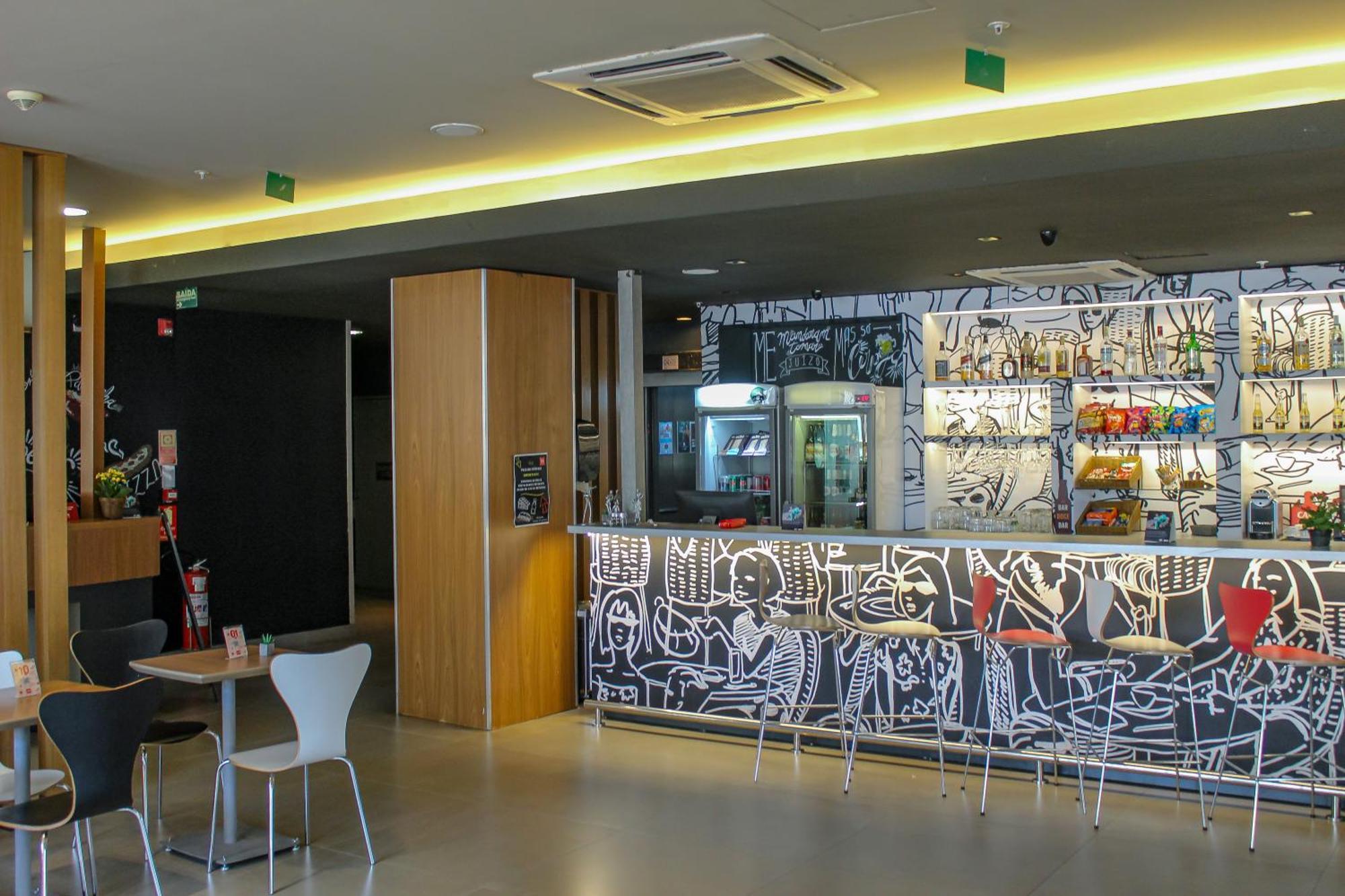 Ibis Goiania Hotell Exteriör bild