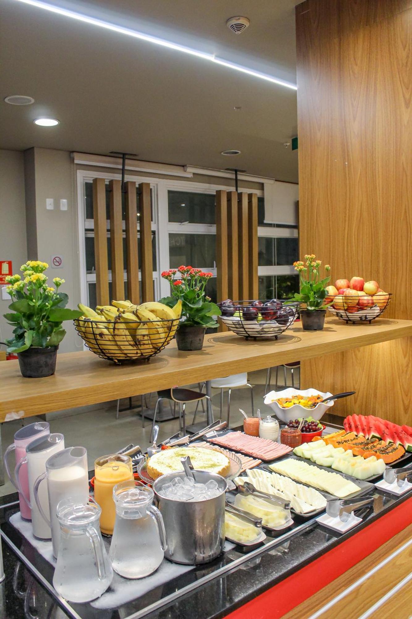 Ibis Goiania Hotell Exteriör bild