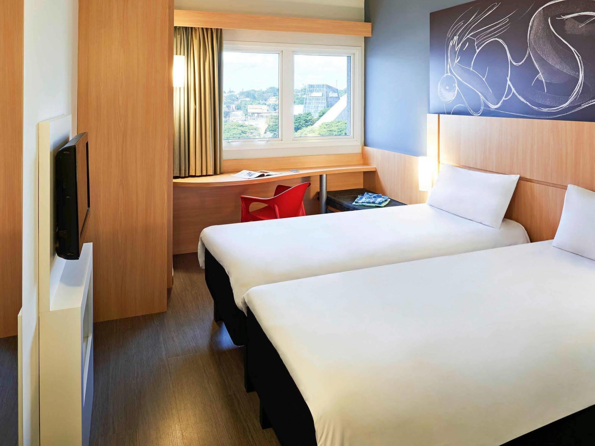 Ibis Goiania Hotell Exteriör bild